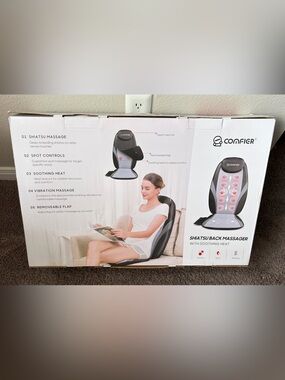 Black/grey Comfier Back Massager with Soothing Heat